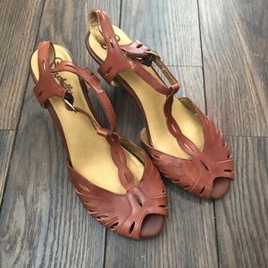 Seychelles T-strap peep-toe heeled sandals